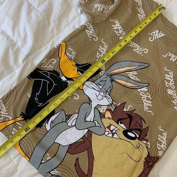 Warner Bros. Looney Tunes Tan Tee, medium - Picture 5 of 8